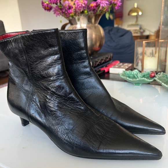 Shoes - Italian boots with heel